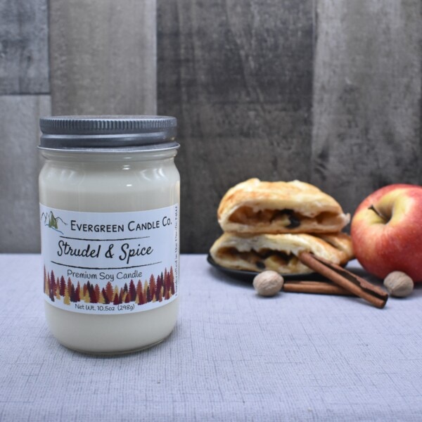 Strudel & Spice Candle - Label